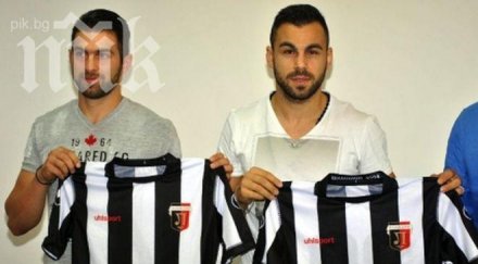 локомотив два мълниеносни трансфера голямото дерби ботев