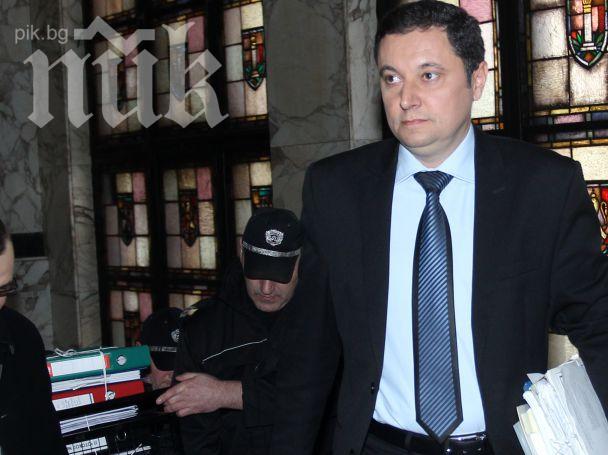 Яне Янев пред ПИК: Делян Пеевски е новият Бойко Борисов и съвременният Луканов 