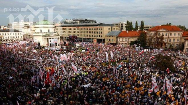 Антиправителствени протести в Полша