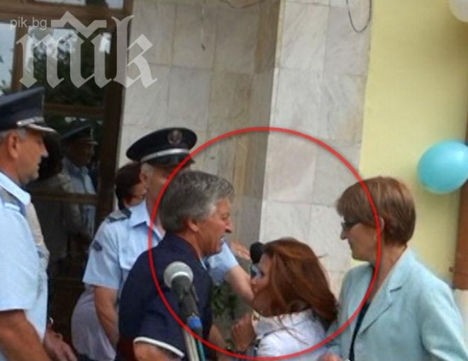 Учител преби журналистка на Скат