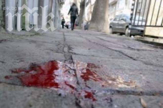 Кървав екшън в Плевен! Бабаит строши черепа на съсед 