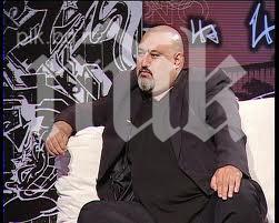 Отцепник от Волен влиза в Къщата