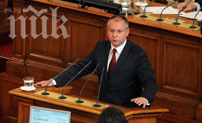 Станишев в парламента: Кой спа, по време на договарянето на европарите за 2014-2020 г.?

