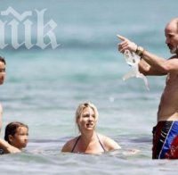 Княз Кирил с нова приятелка