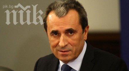 експерти настояват орешарски ограничи банките