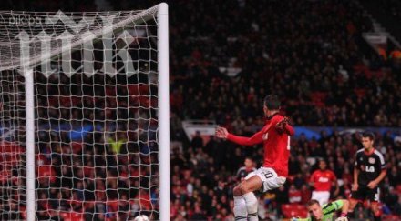 вижте невероятните пропуски рууни ван перси мача байер видео