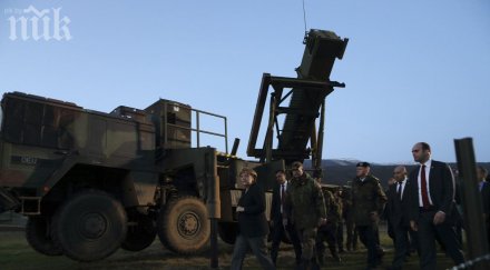 сащ великобритания франция категорични асад пуснал зарина