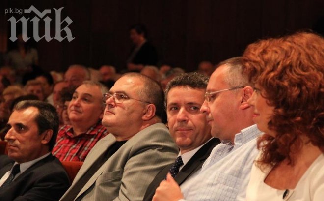 Областният на Бургас с неверни декларации за имоти и интереси