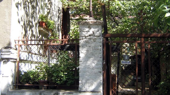 Обрат! Библиотекарката от Варна може да се е самоубила!