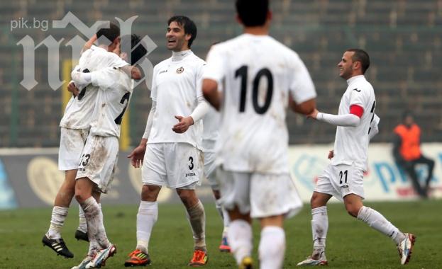 Славия бие без проблеми за купата