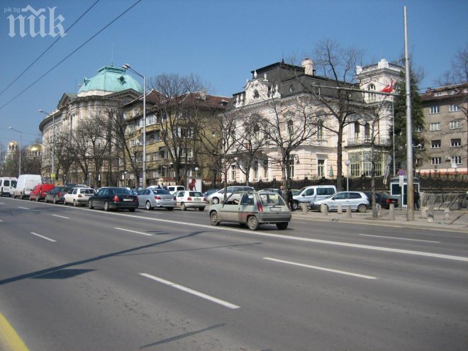 Гърмежи в центъра на София шокираха столичани