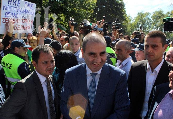 Цветан Цветанов: Пеевски дойде при мен да пита за Любомир Павлов! (обновена)