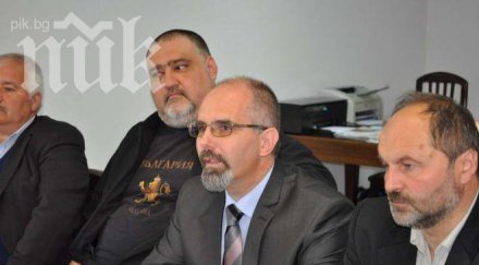 ефрем моллов ахмед башев дпс доносник службите