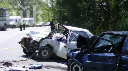 тежка катастрофа симитли блокирано движението