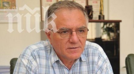 преподавател остава без работа заради съпруга министър герб