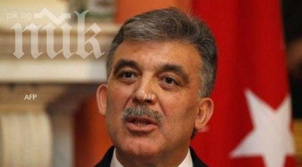 турция критикува международната общност заради дамаск