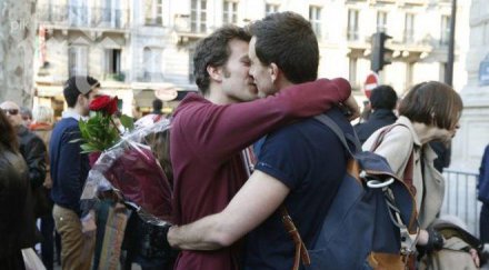 италианския парламент целуваха знак протест хомофобски закон