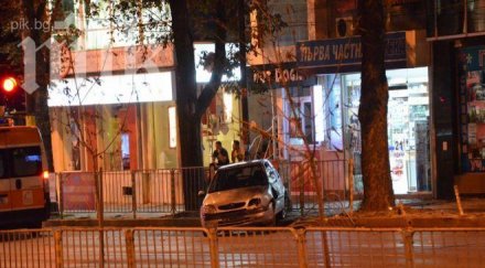 кошмар втора тежка катастрофа варна кола заби дърво червения площад