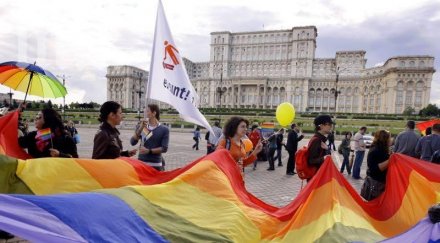 хиляди румънци протестираха голямата европа златна мина