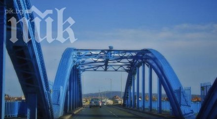 тийнейджъри рискуваха живота прекосявайки foryd bridge