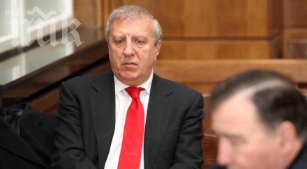 томов взимаме модела големите английски клубове