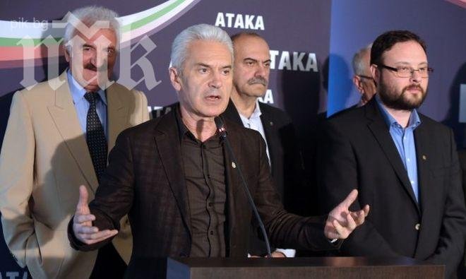 Атака иска затвор за гейовете, афиширащи сексуалността си