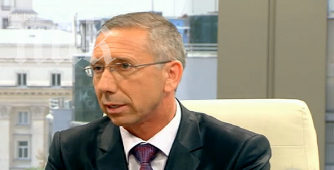 Депутат от ДПС обвини Генка Шикерова в манипулация в предаването

