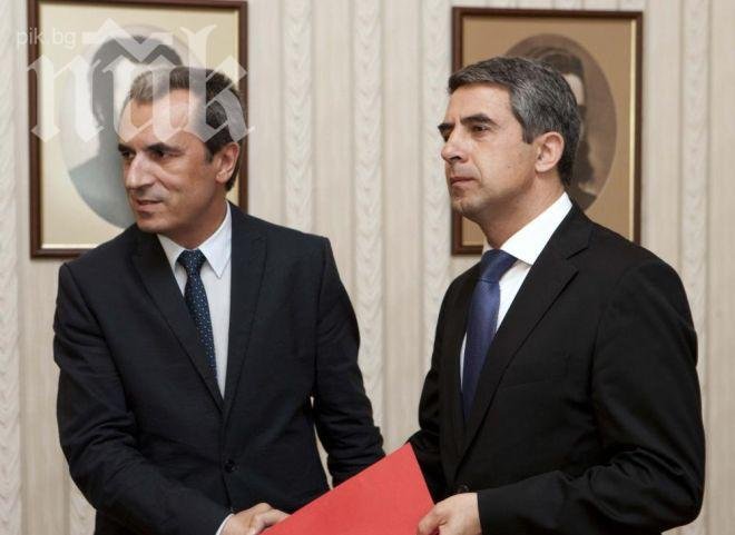 Президентът: Искам по-смели реформи от Орешарски