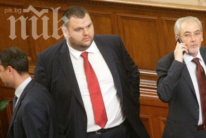 Съдии: Конституционният съд се готви да върне Пеевски като депутат! Позорно е! 