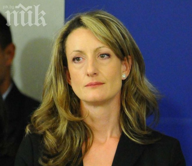 Зинаида Златанова дискутира деветте пътя на България към Европа