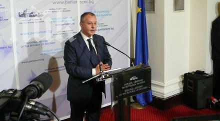 станишев бойко борисов изживява господар държавата нелепо