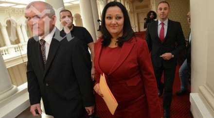 пълен абсурд герб внесоха втори вот недоверие време дебатите първия