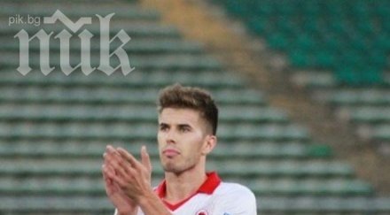 бившата звезда левски жоао силва изпуска празна врата видео