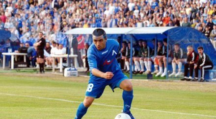 левски отмъсти славия минимална победа