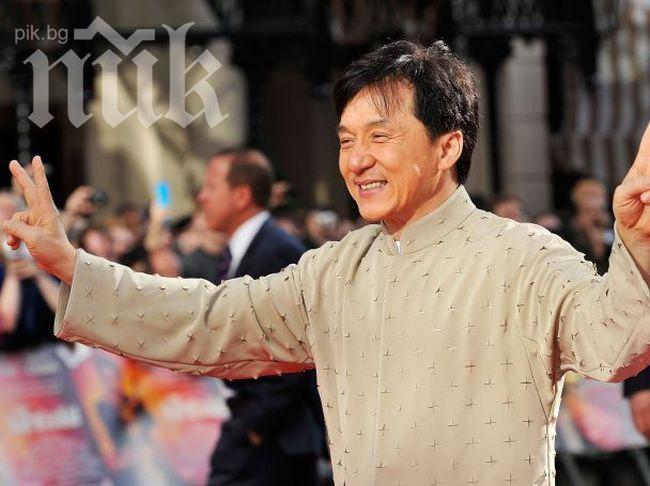 Жълтата преса погреба кинозвездата Джеки Чан 