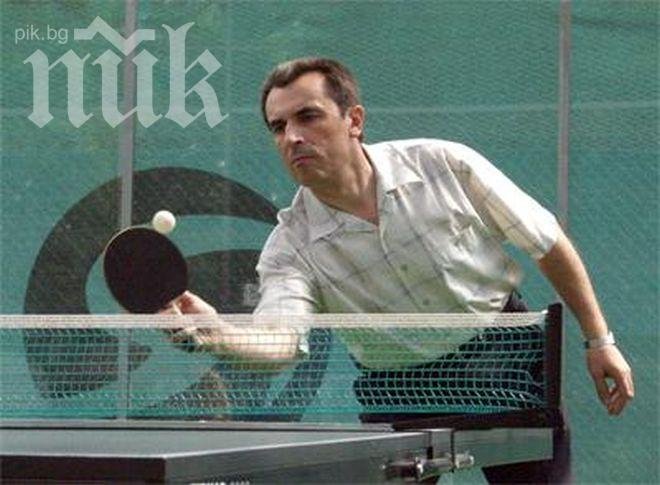 Орешарски: Стискам палци за нова победа на волейболистите