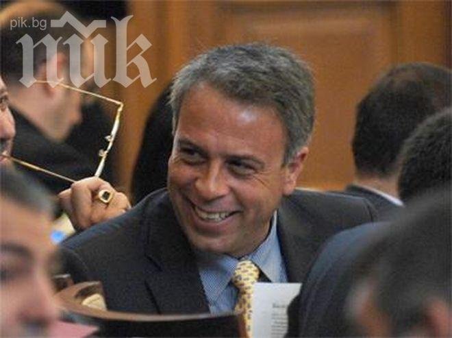 Емил Димитров: Не сме патерица на никого