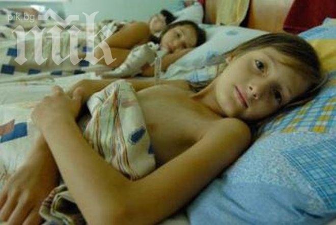 Суперскандал! Служители в български интернат налагат децата с бухалки