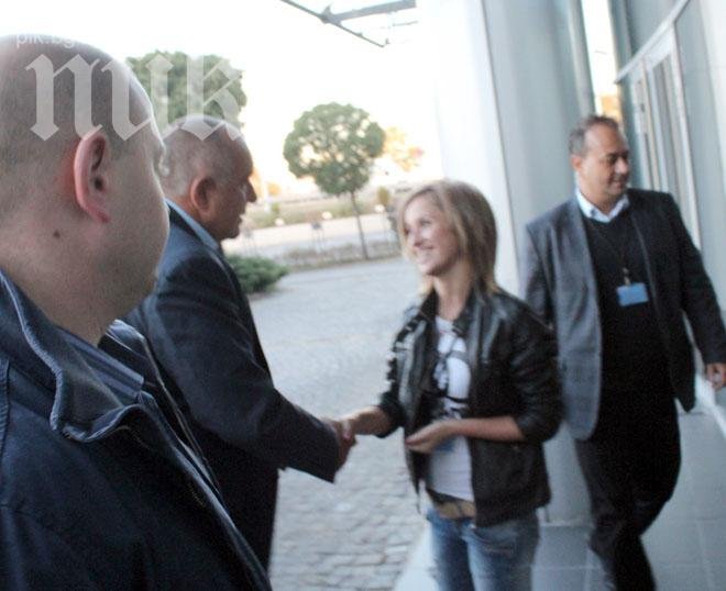 Бойко към Ани и Виктор: Вас не ви ли изгониха заради интервюто с Орешарски? Той се държеше като пъстърва!