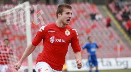 стойчо младенов плаши млад талант изгонване цска