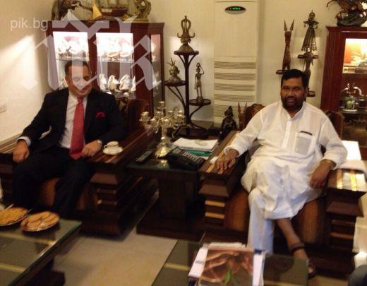 Слави Бинев с поредица от важни срещи в Делхи