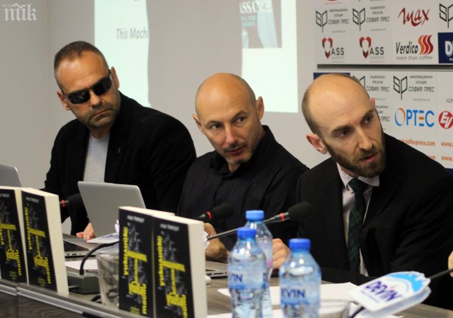 Журналист от сп. „Форбс”: Благодаря на сайта „Биволъ”, че помогна за оставката на Борисов 

 