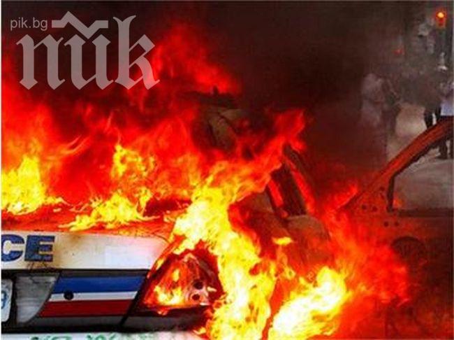 Изпепелиха три коли в Казанлък за два часа