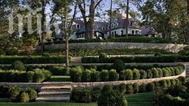 Лятната резиденция на Мерилин Монро има 14 бани и 10 спални