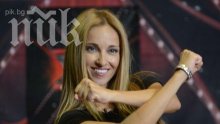 Алекс Раева сваля чужди момчета в X Фактор