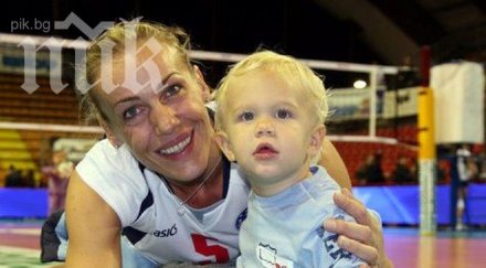 легендарната тони зетова завърна цска