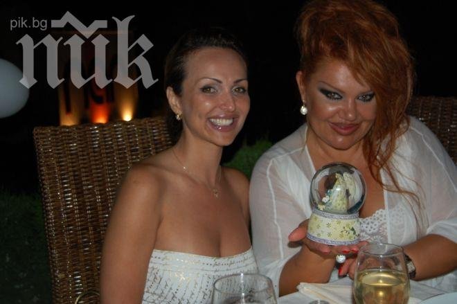 Ваня Червенкова ридае: Комисия, занимаваща се с Брендо, ми запорира сметките