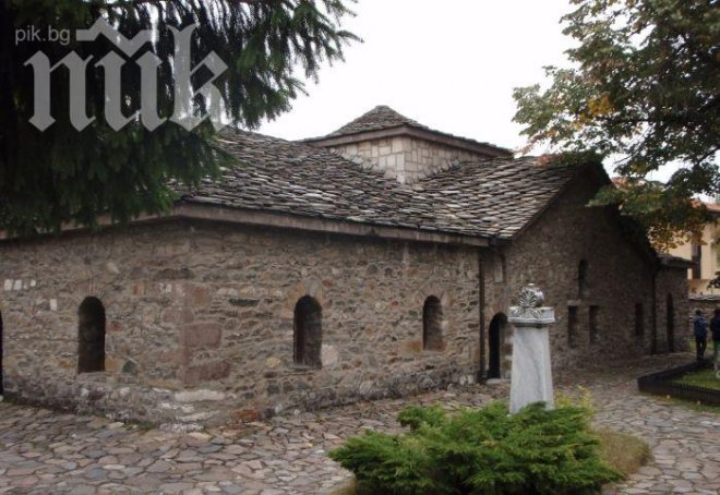 Празнуваме 200-годишнината от освещаването на храма в Батак