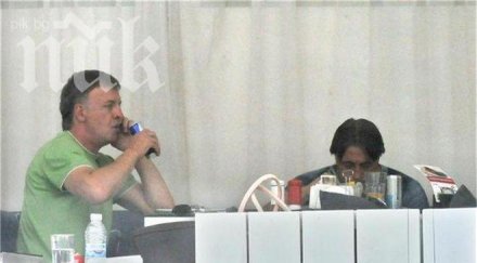 сините фенове нападнаха наско сираков криел тях