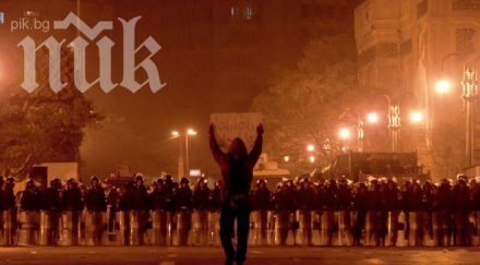 касапница убити ранени време протести